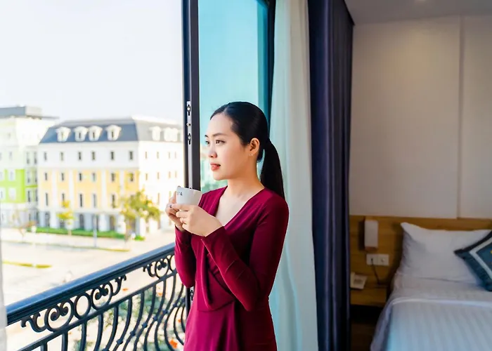 Kim Sentral - Travel Agency Hạ Long
